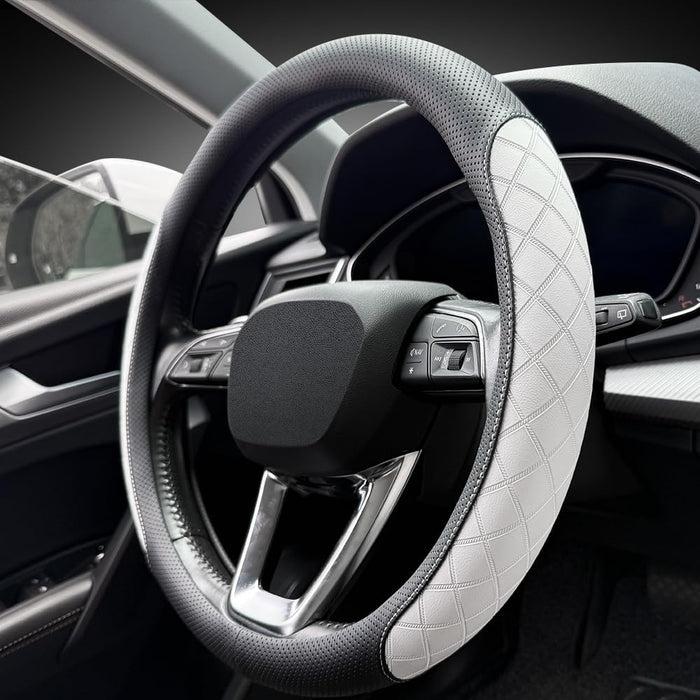 Nappa Leather Steering Wheel Cover, Elegant Diamond Checkered Design, Non-Slip Wear-Resistant, Enhance Driving Comfort, Suitable for Steering Wheel Diameter 14 1/2‘-15’ Models.Black White
